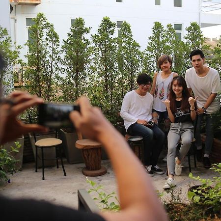 Hostel Udonbackpackers Beds And Cafe Udon Thani Exterior foto