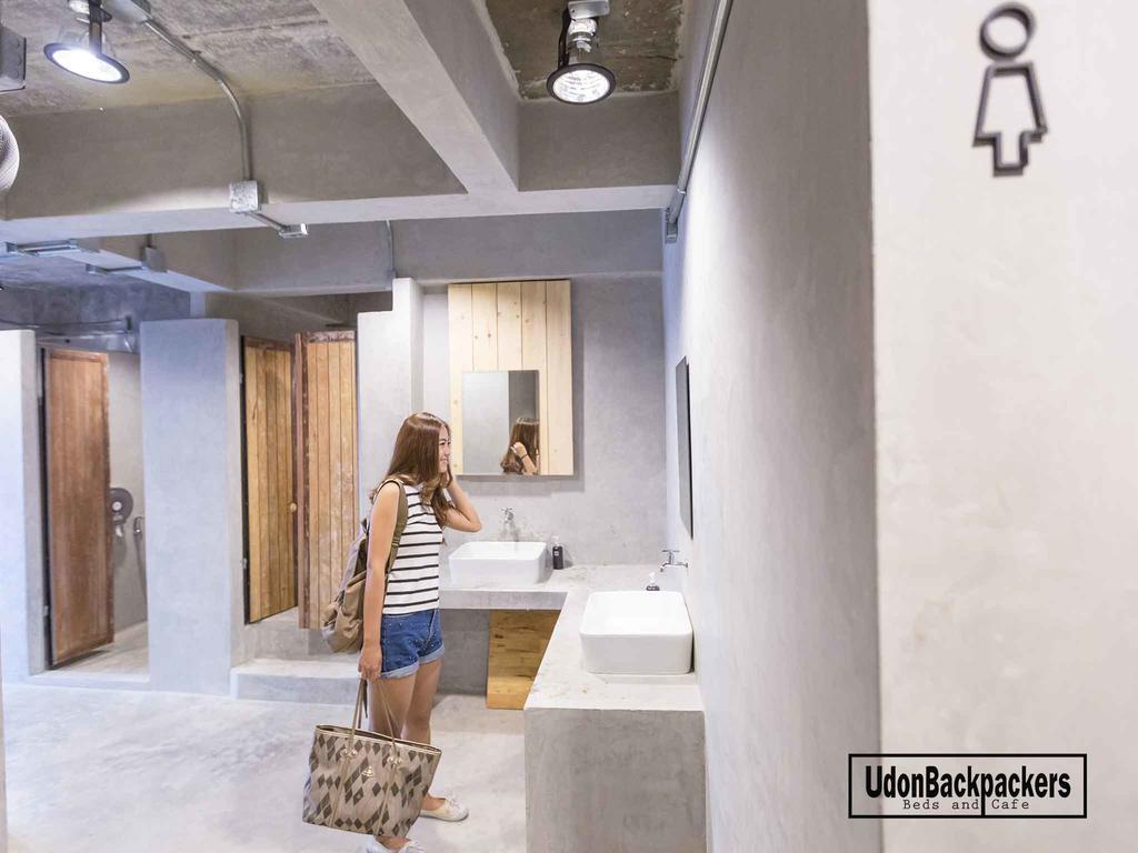 Hostel Udonbackpackers Beds And Cafe Udon Thani Exterior foto