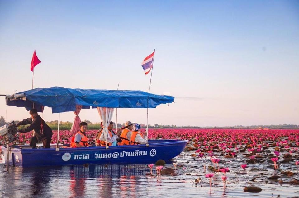 Hostel Udonbackpackers Beds And Cafe Udon Thani Exterior foto